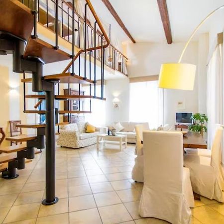 Appartamento Borgo Apostoli フィレンツェ エクステリア 写真