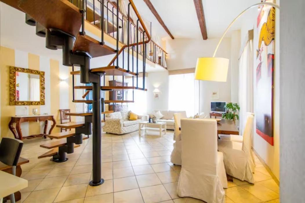 Appartamento Borgo Apostoli フィレンツェ エクステリア 写真