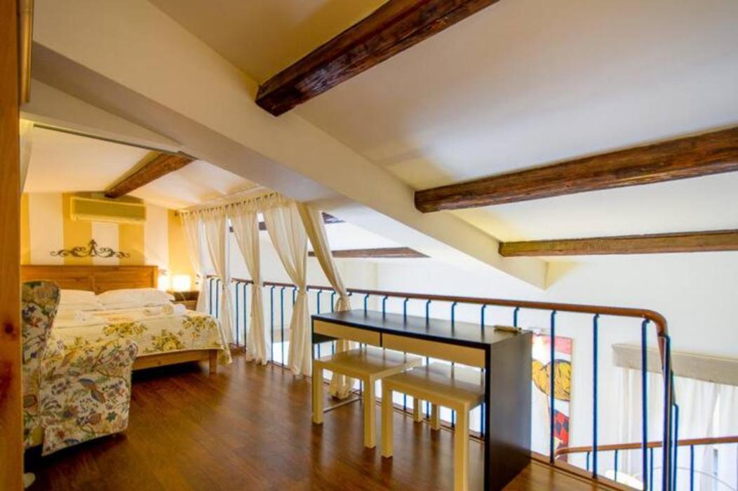 Appartamento Borgo Apostoli フィレンツェ エクステリア 写真